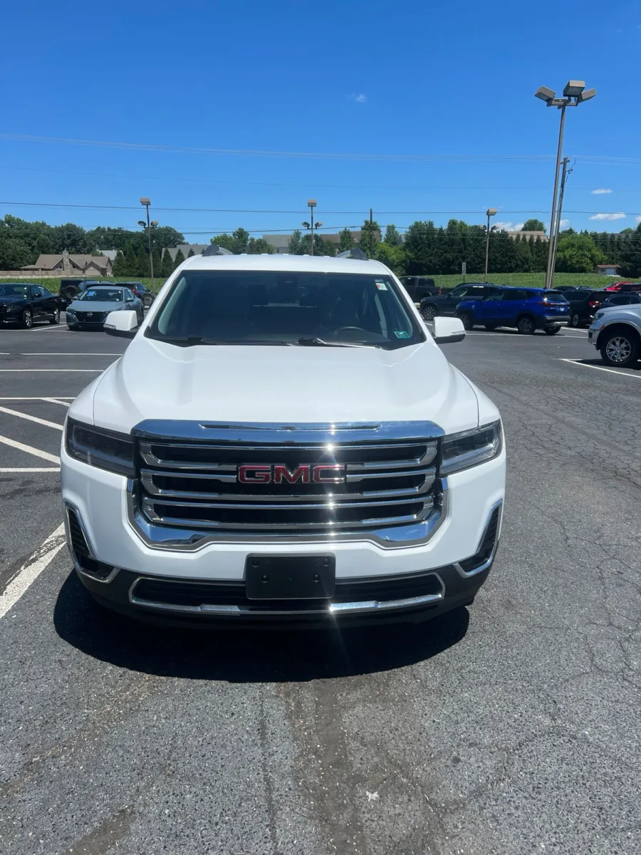2023 GMC Acadia SLT - Photo 9