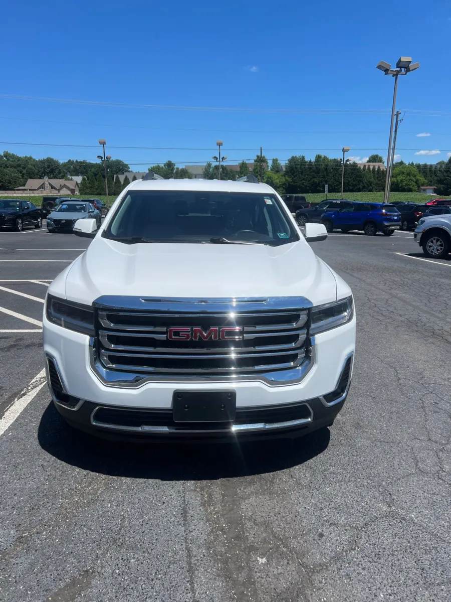 2023 GMC Acadia SLT - Photo 9
