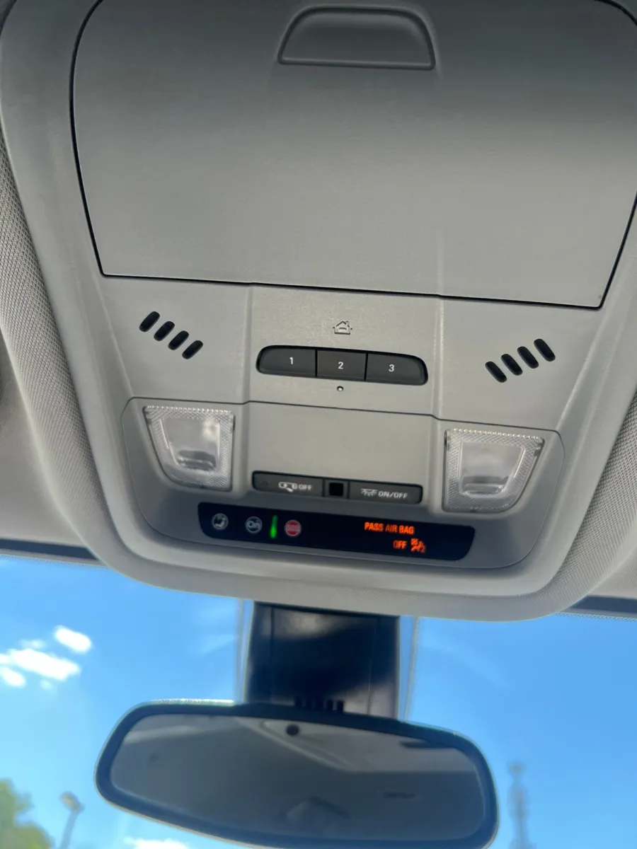 2023 GMC Acadia SLT - Photo 21