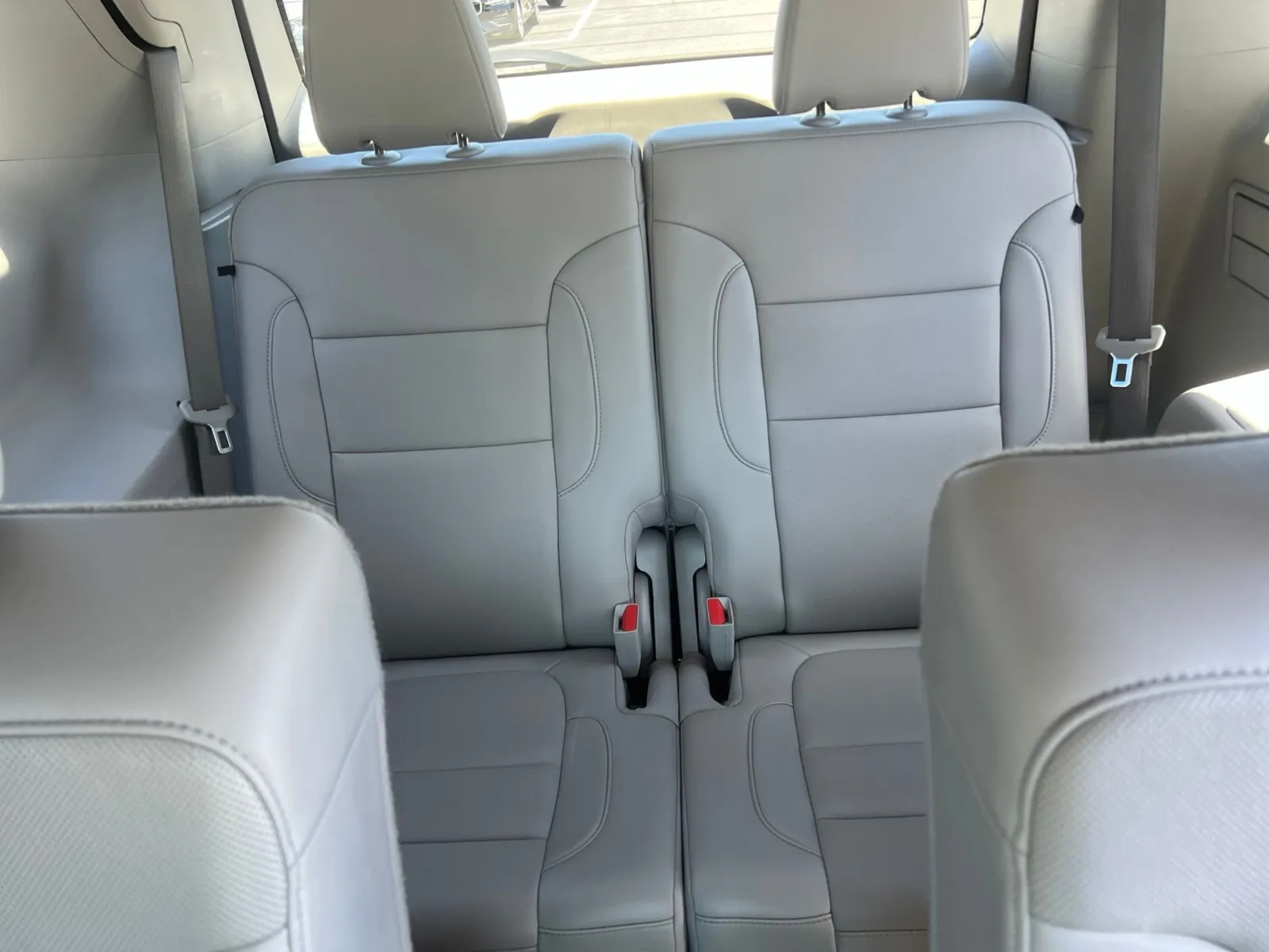 2023 GMC Acadia SLT - Photo 29