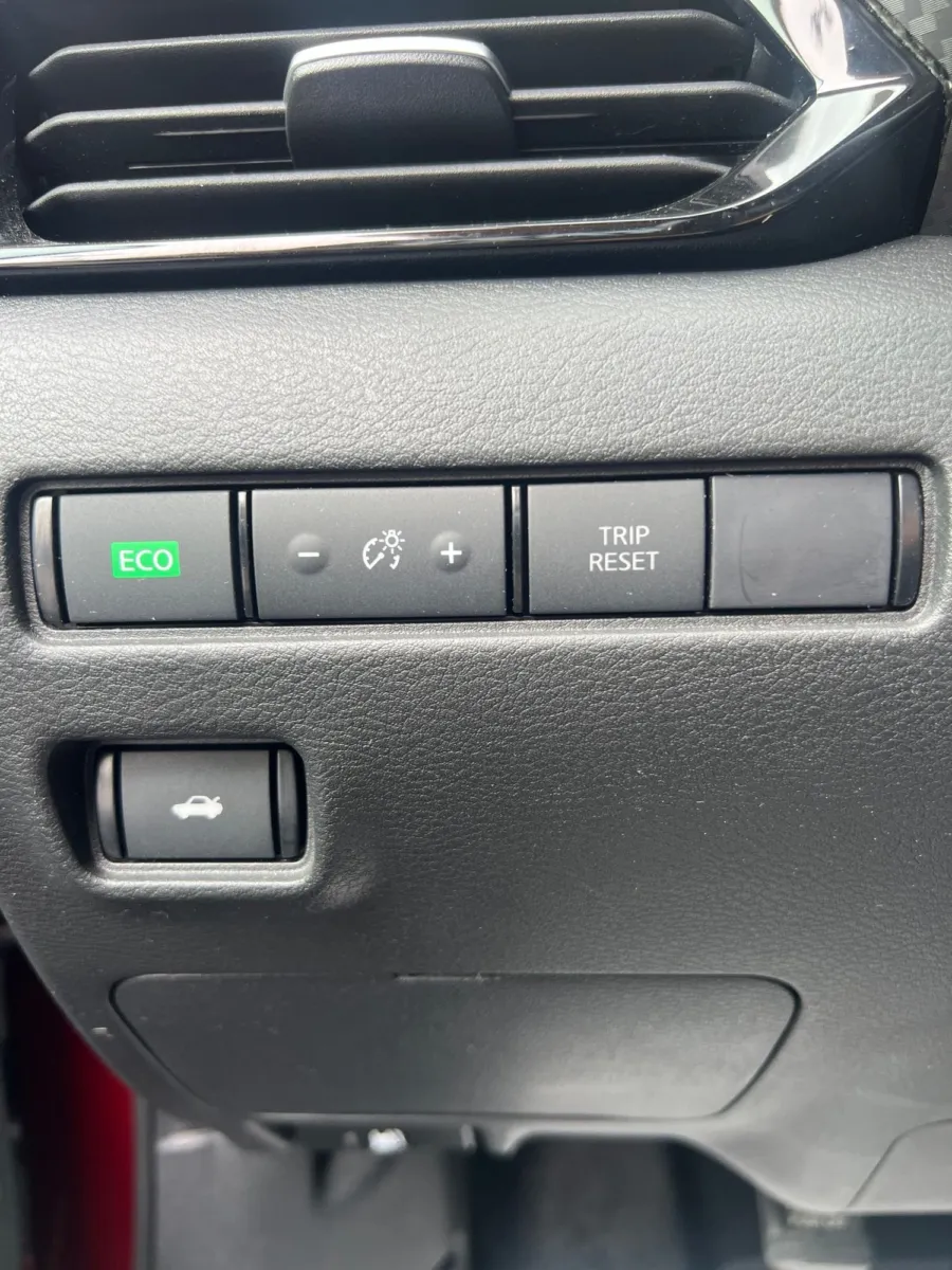 2021 Nissan Sentra SV — photo 23