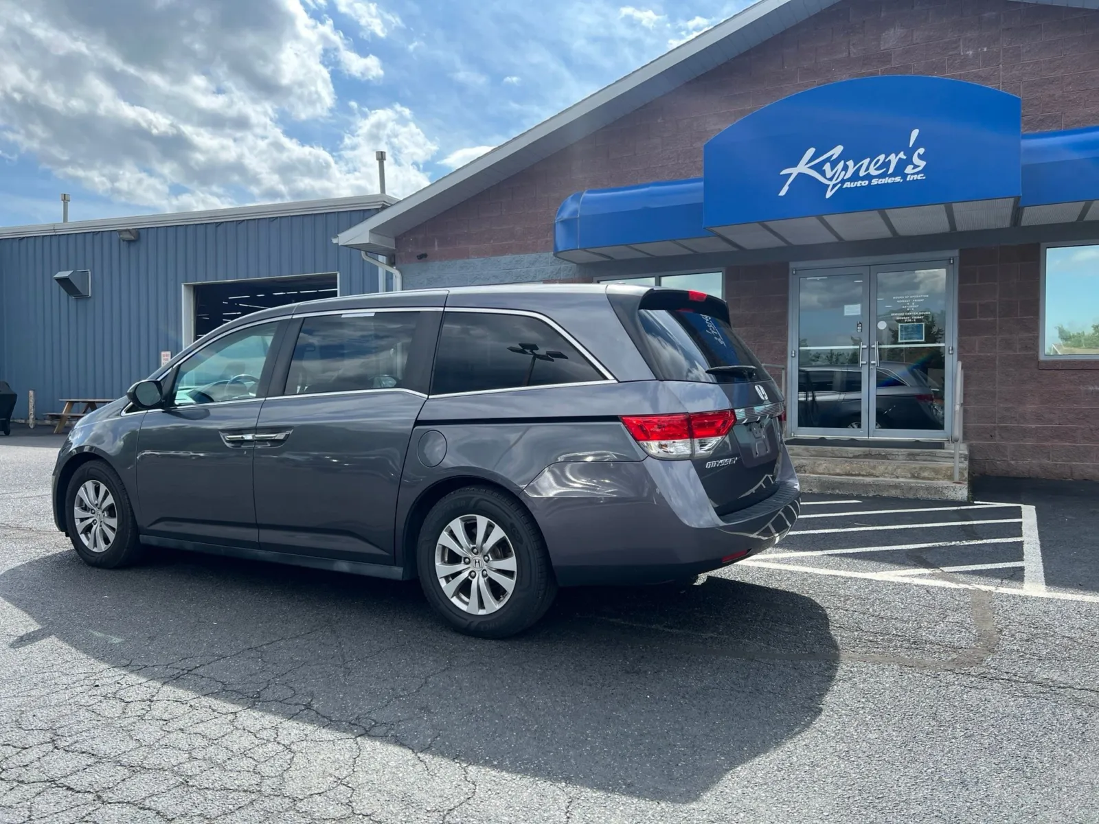2016 Honda Odyssey EX-L — photo 4