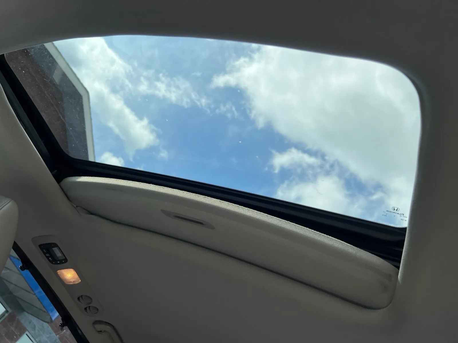 2016 Honda Odyssey EX-L — photo 21