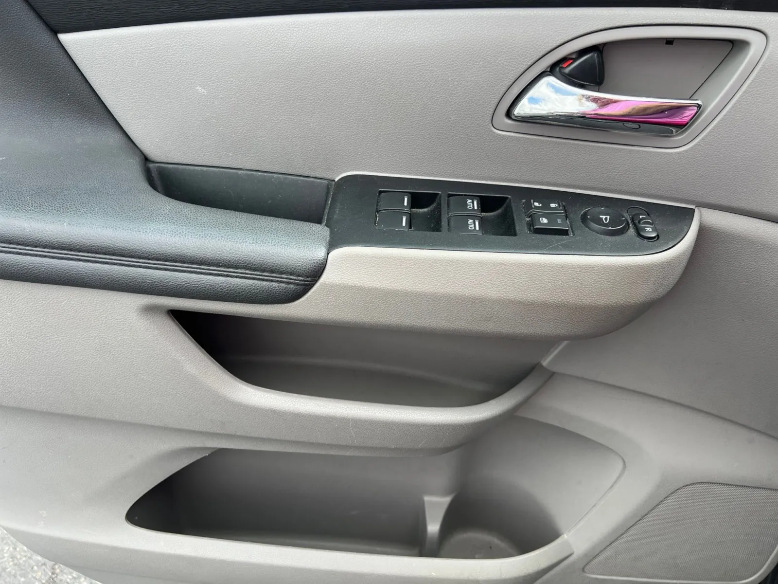 2016 Honda Odyssey EX-L — photo 20