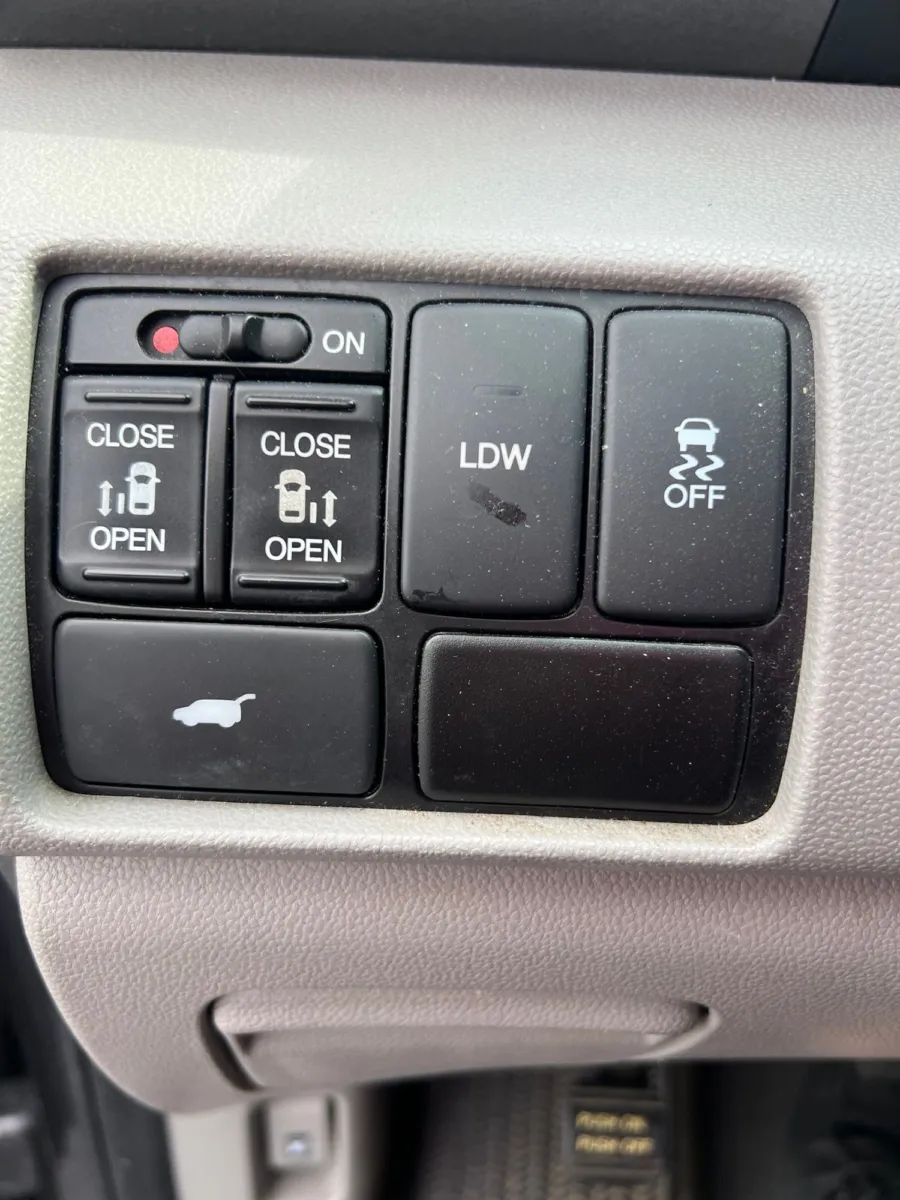 2016 Honda Odyssey EX-L — photo 19