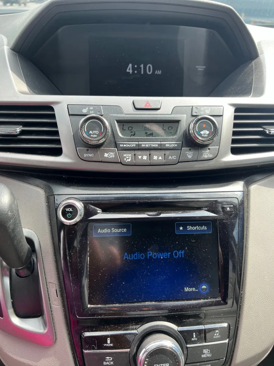 2016 Honda Odyssey EX-L — photo 14