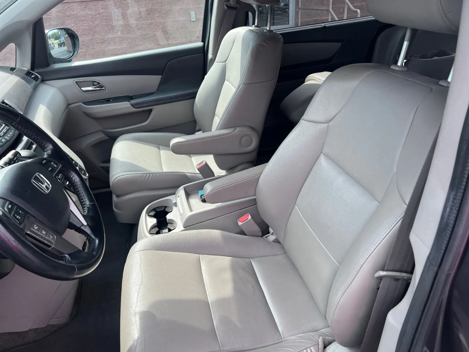 2016 Honda Odyssey EX-L — photo 11