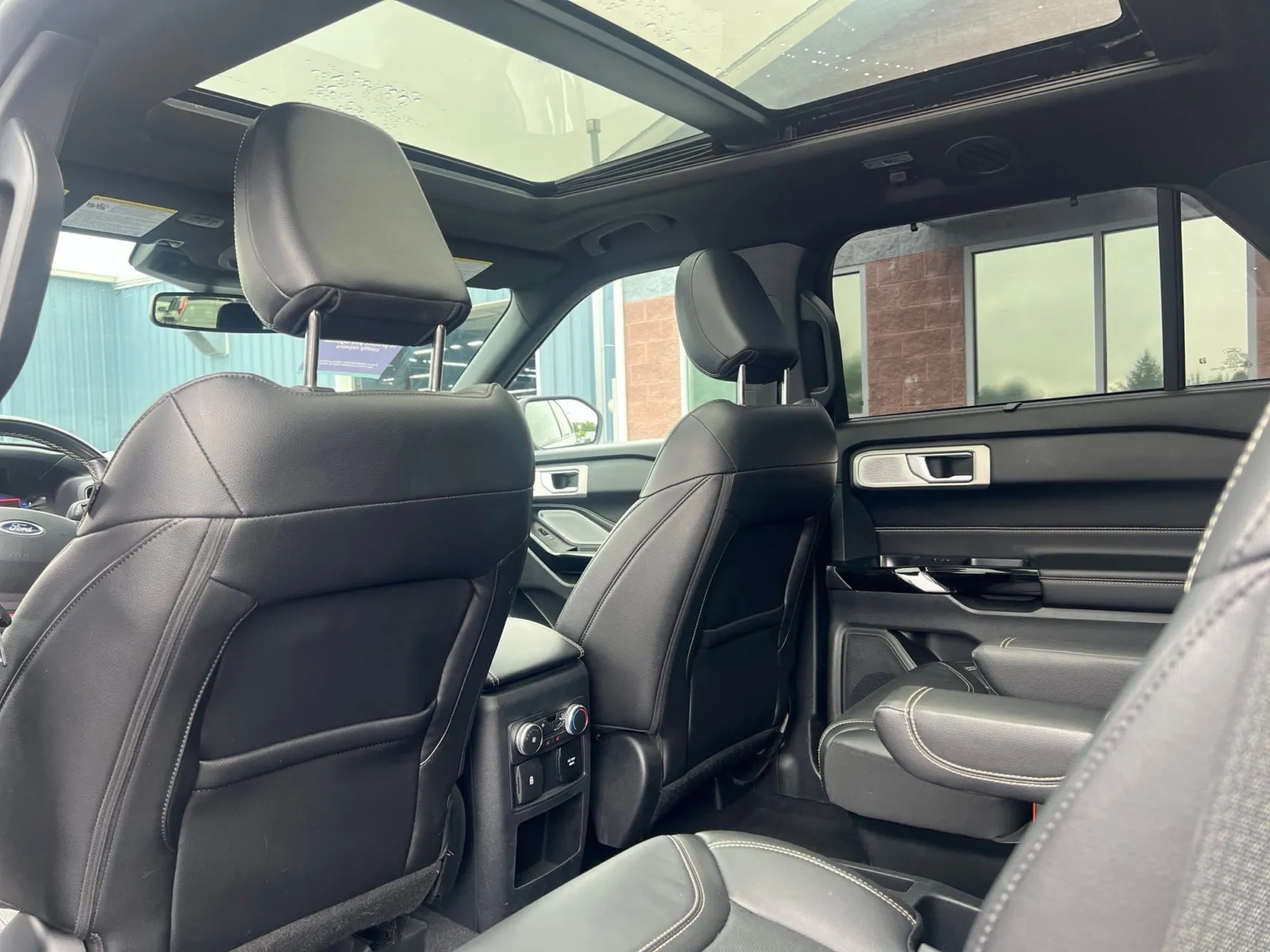 2021 Ford Explorer ST — photo 28