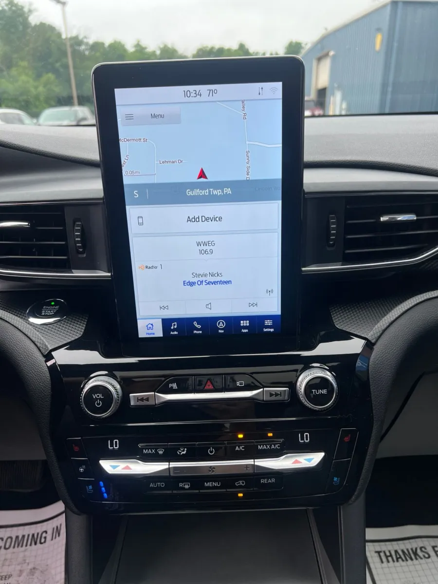 2021 Ford Explorer ST — photo 16