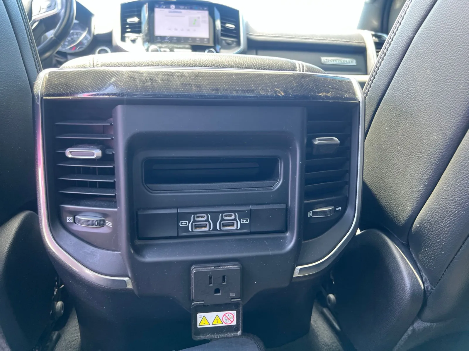 2022 Ram 1500 Laramie — photo 27