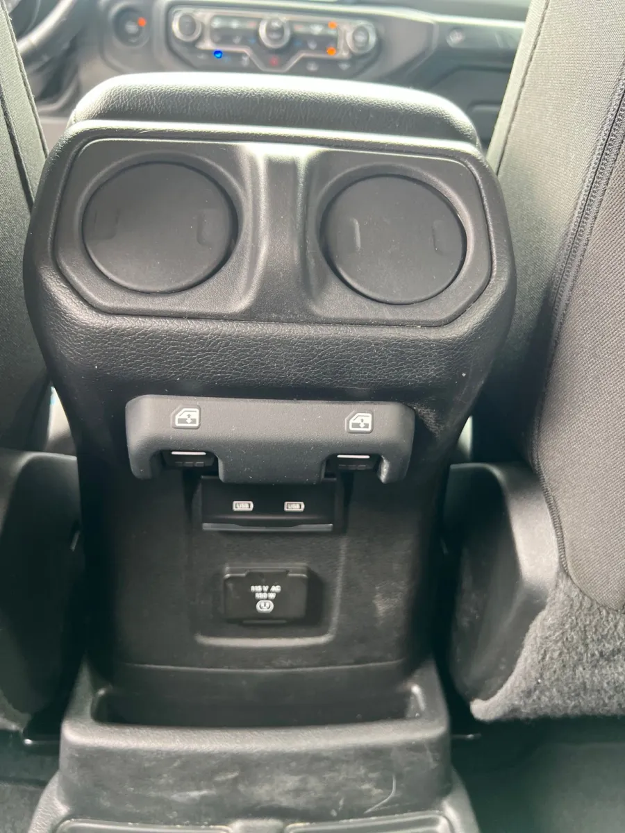 2023 Jeep Wrangler Rubicon 4xe — photo 30