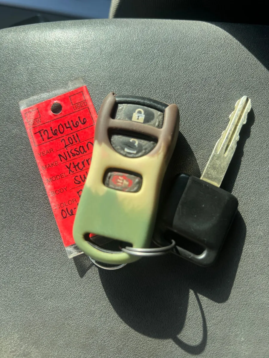 2011 Nissan Xterra S — photo 26
