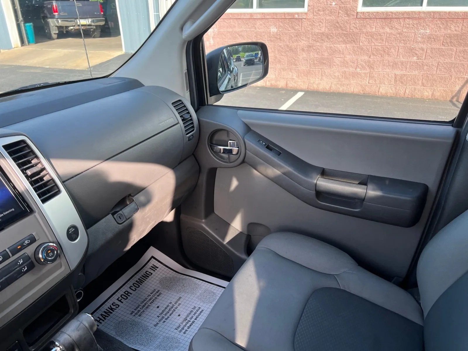 2011 Nissan Xterra S — photo 12