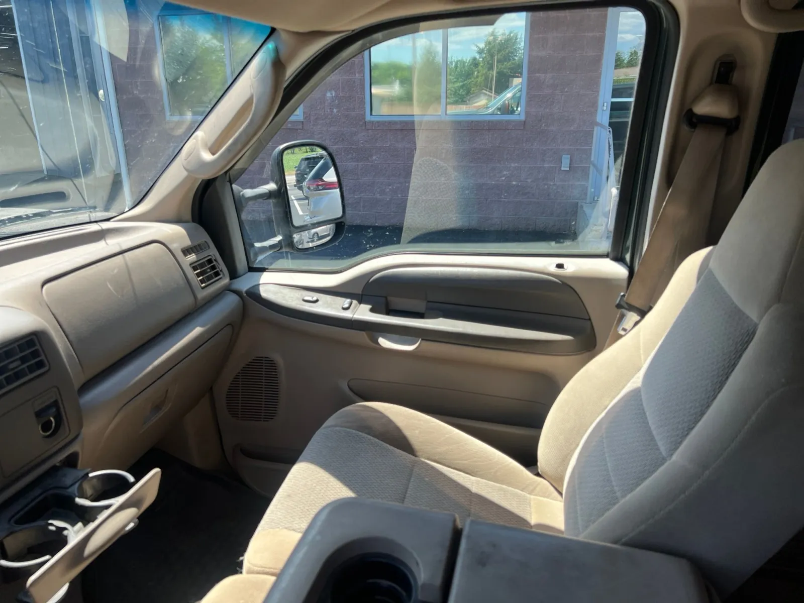 2004 Ford F-250SD XLT — photo 9