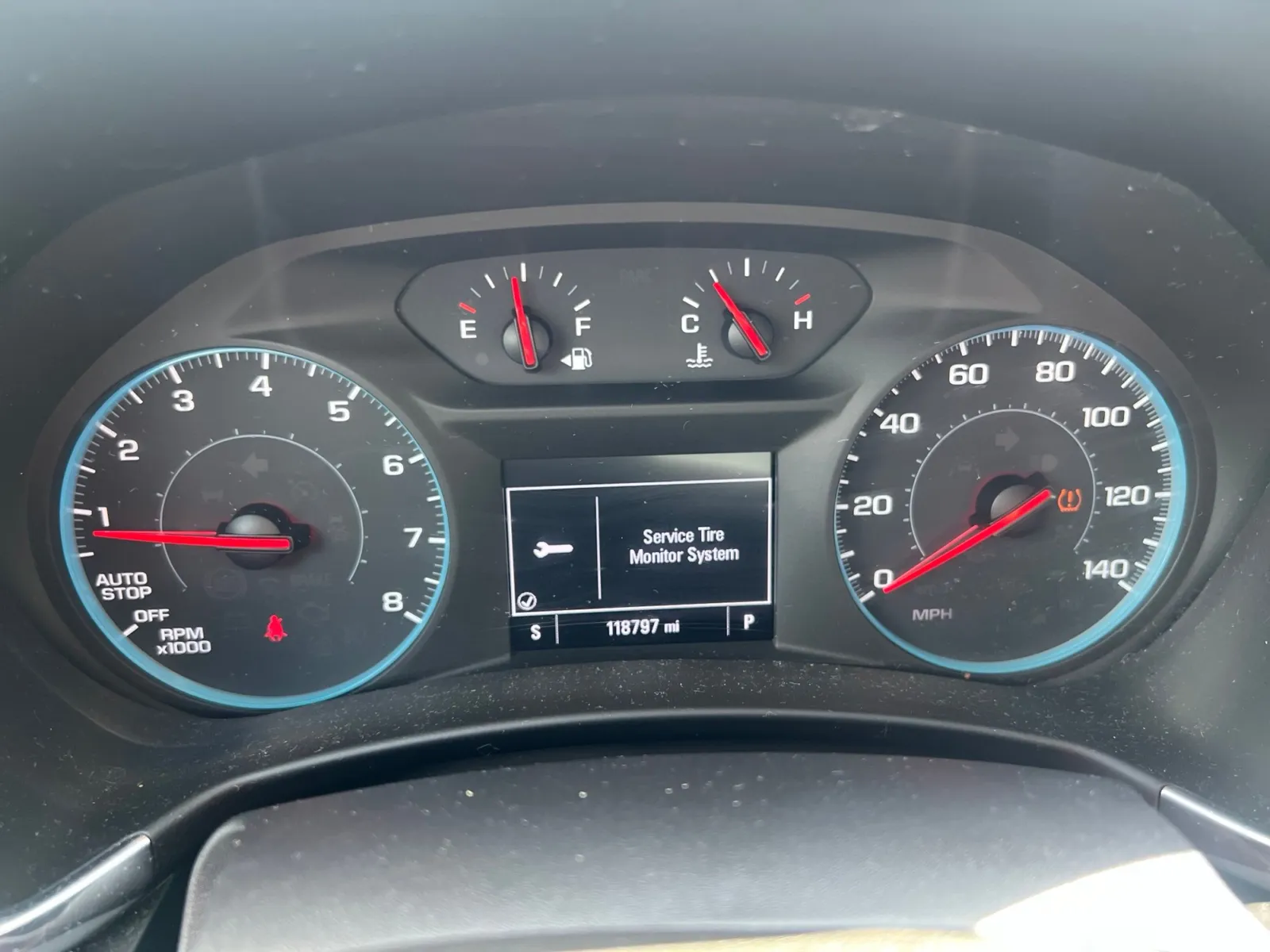 2018 Chevrolet Equinox LT — photo 12