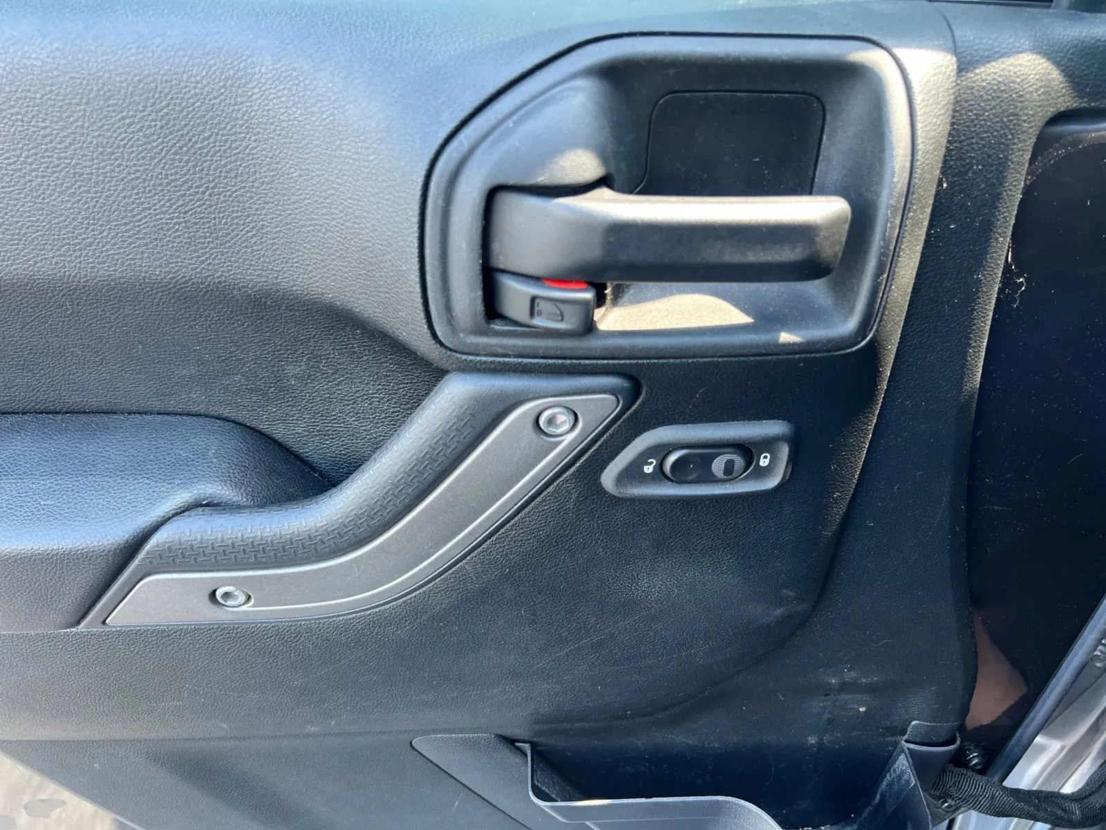 2016 Jeep Wrangler Unlimited Sport — photo 17