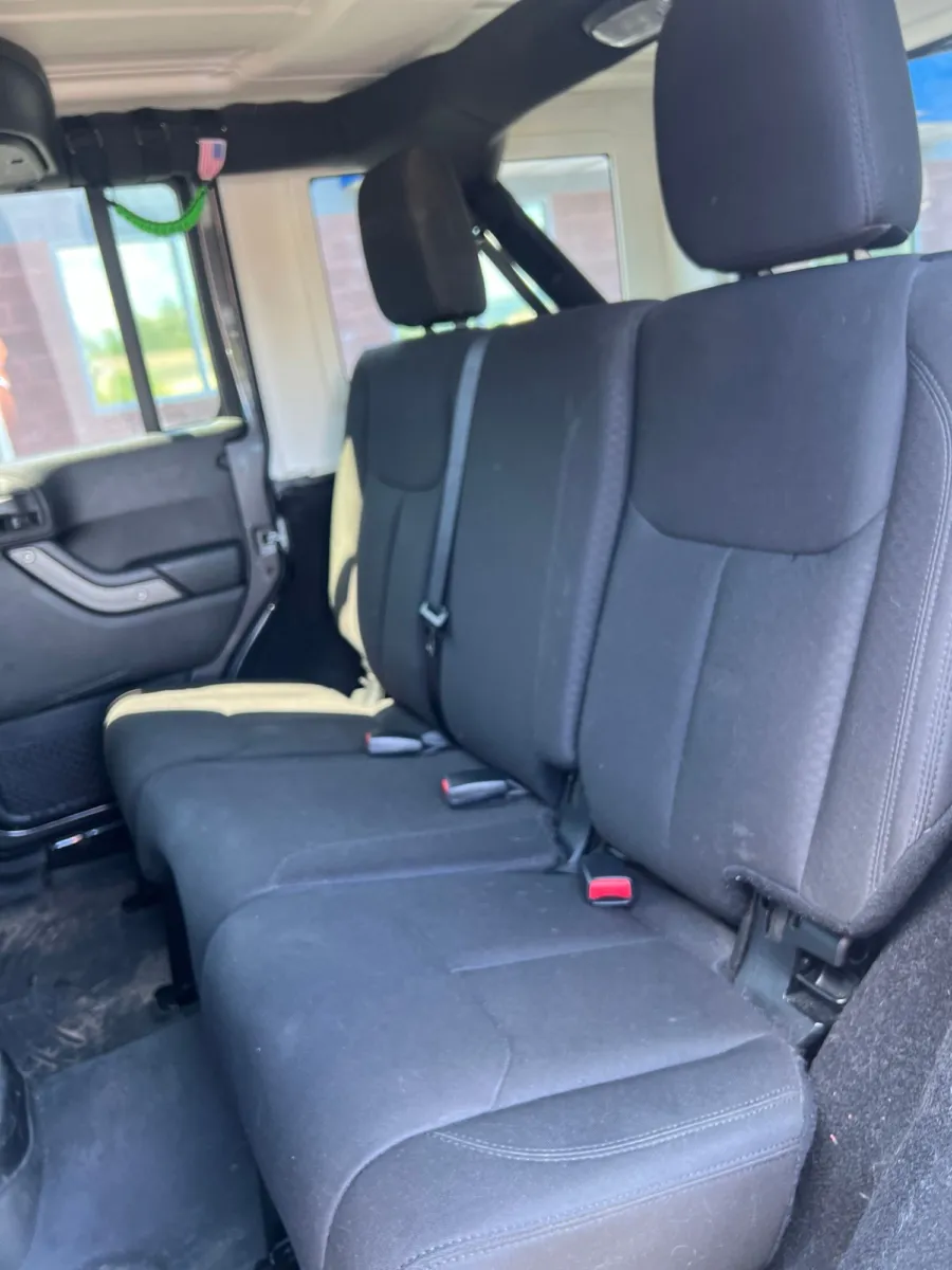 2016 Jeep Wrangler Unlimited Sport — photo 21