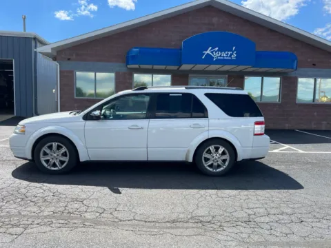 Photos of 2008 Ford Taurus X Limited for sale in Chambersburg, PA at Kyner's Auto Sales, Inc.