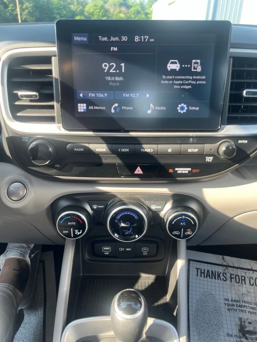 2024 Hyundai Venue SEL — photo 16