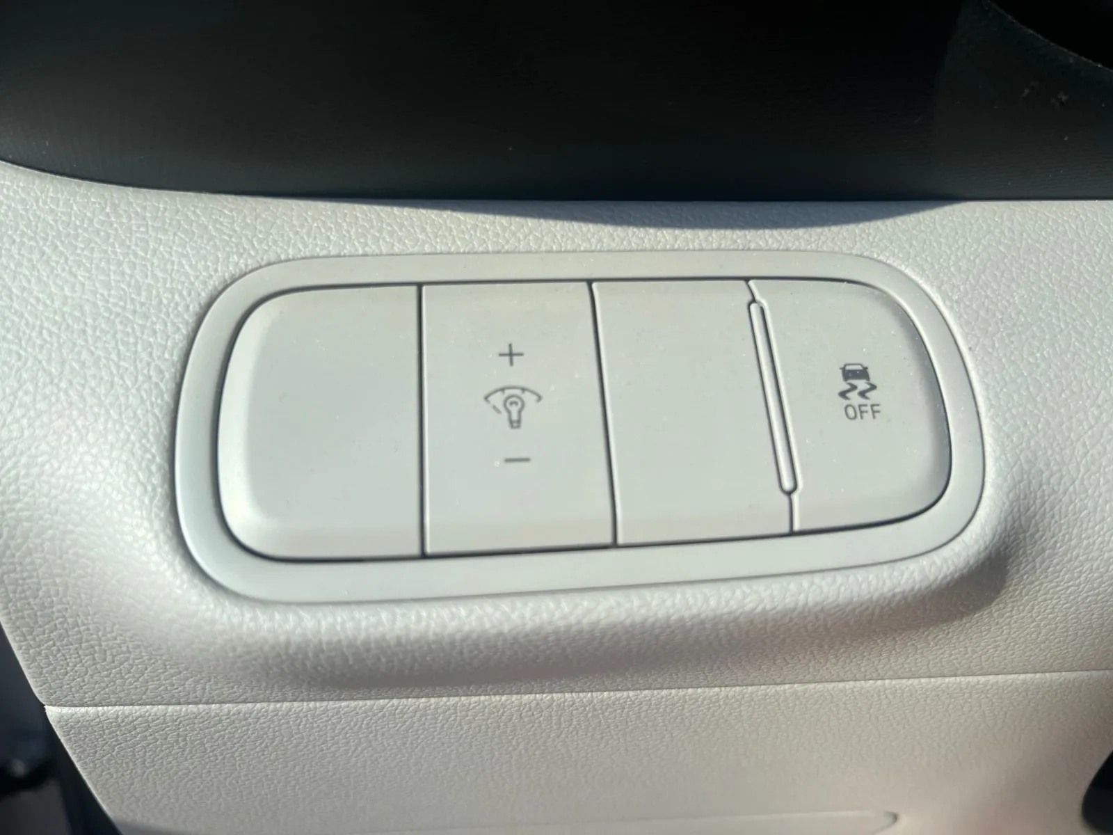 2024 Hyundai Venue SEL — photo 21