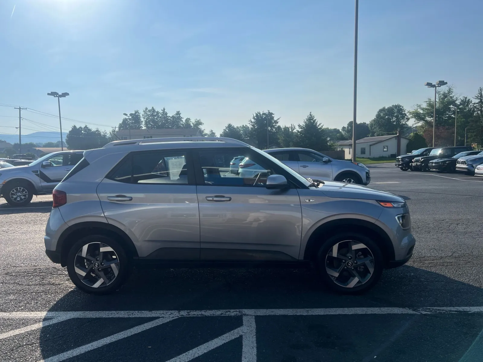 2024 Hyundai Venue SEL — photo 7