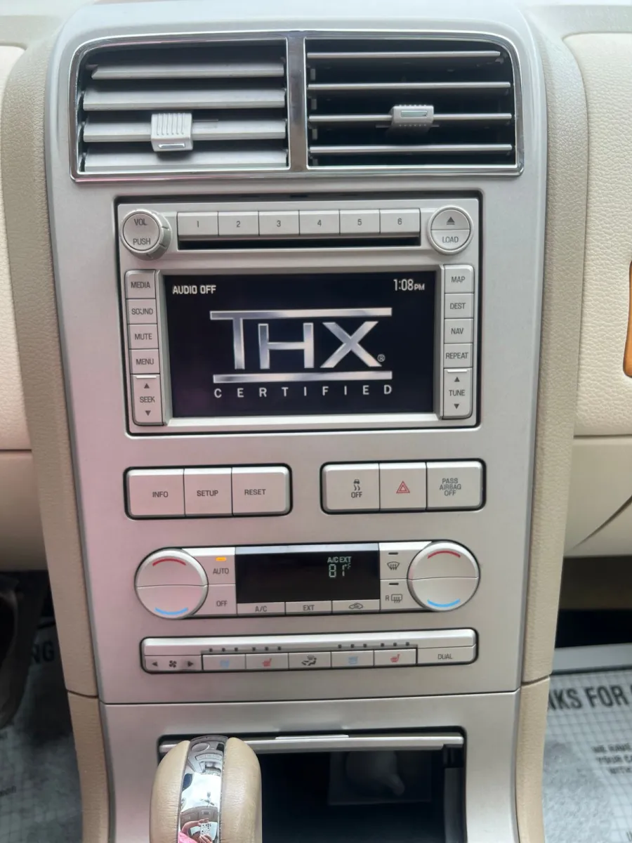 2007 Lincoln MKX Base — photo 16
