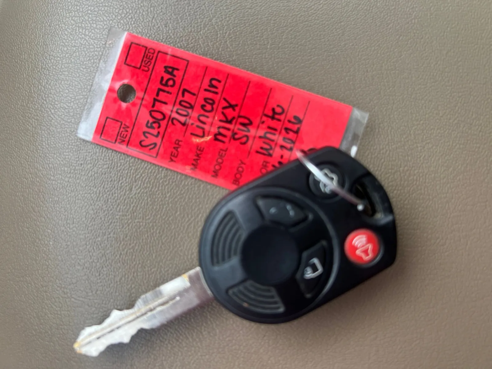 2007 Lincoln MKX Base — photo 32