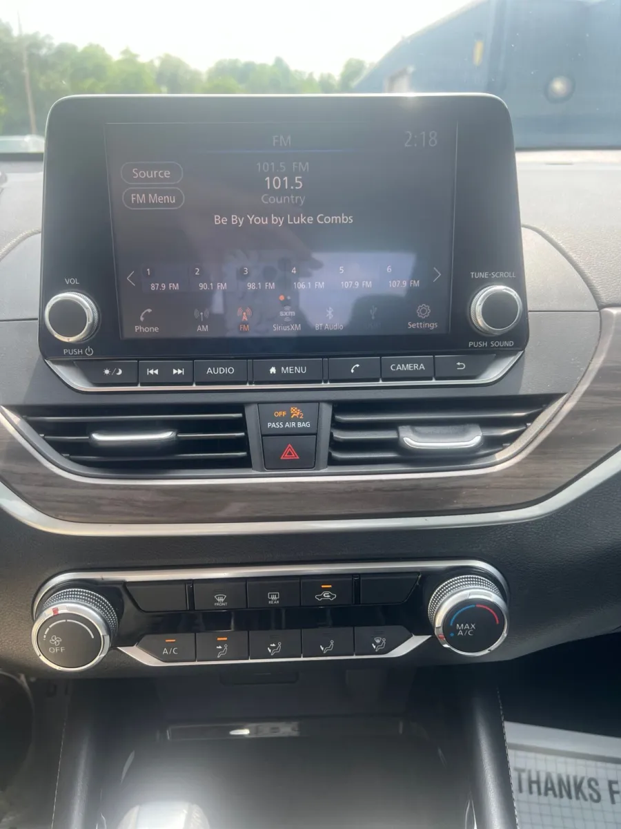 2023 Nissan Altima 2.5 SV — photo 8