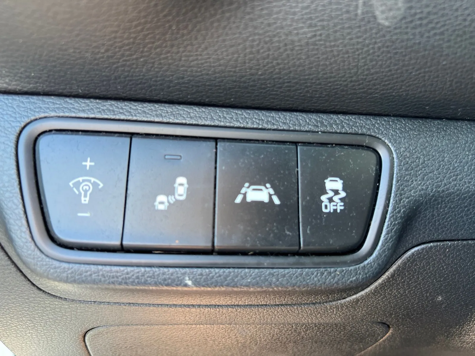 2021 Kia Forte GT-Line — photo 17