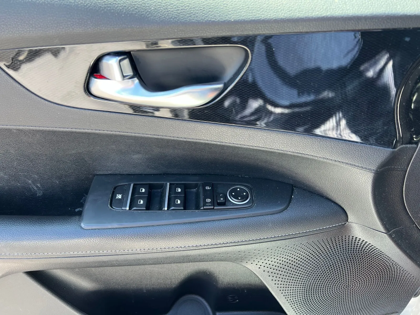 2021 Kia Forte GT-Line — photo 18
