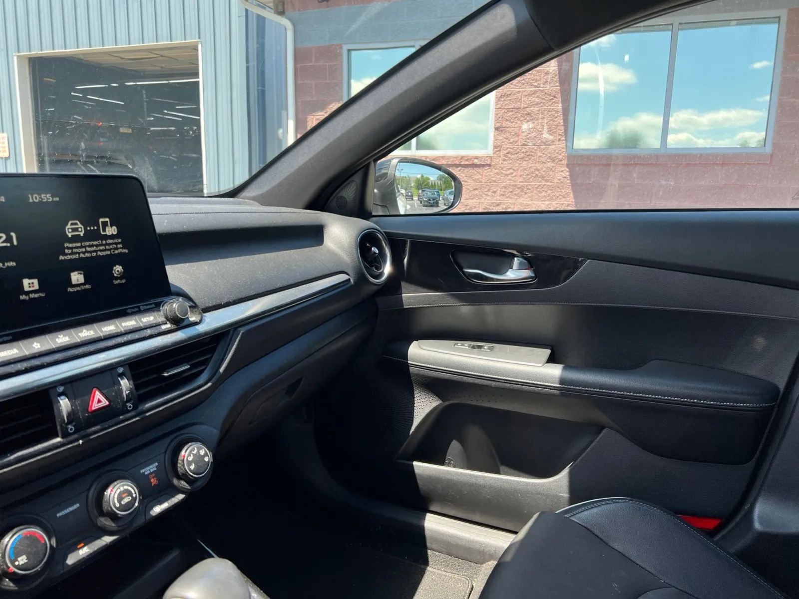2021 Kia Forte GT-Line — photo 9