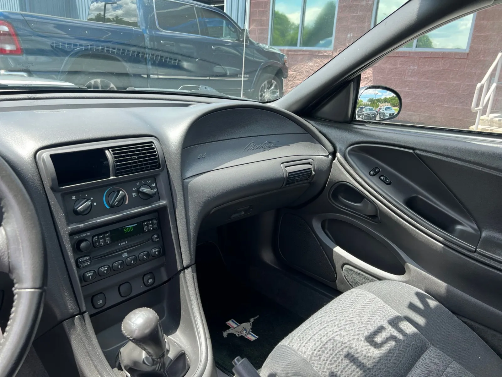 2004 Ford Mustang GT — photo 12