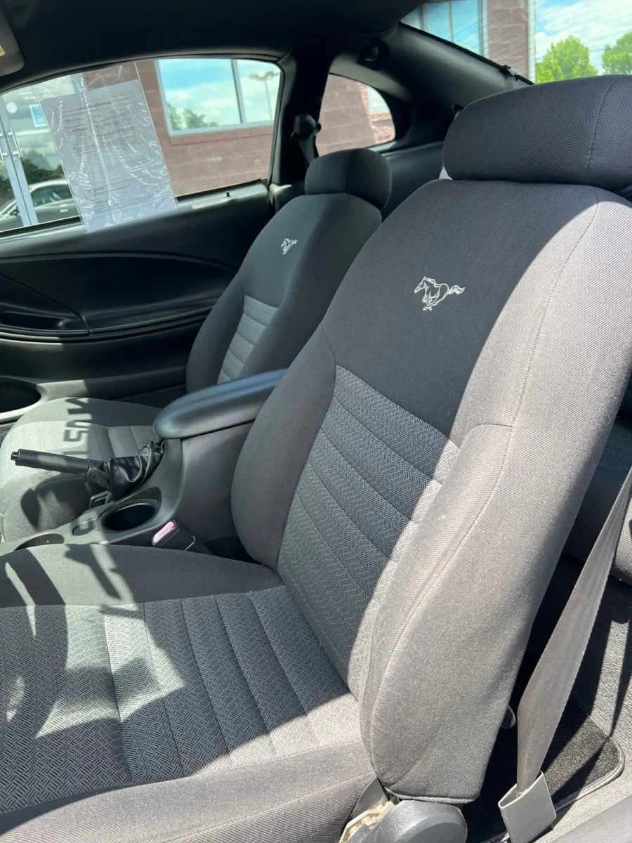 2004 Ford Mustang GT — photo 13
