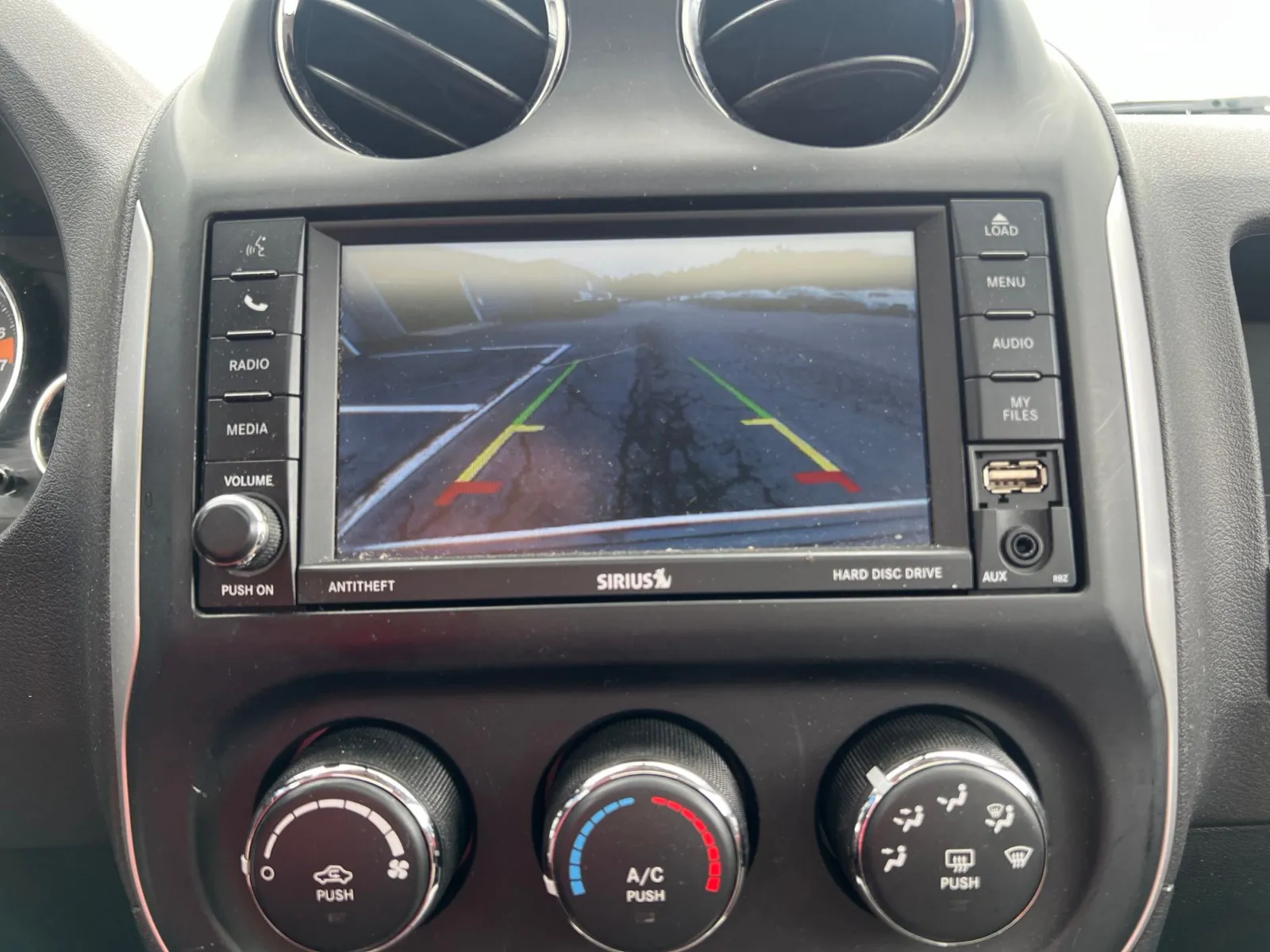2015 Jeep Compass Latitude — photo 12