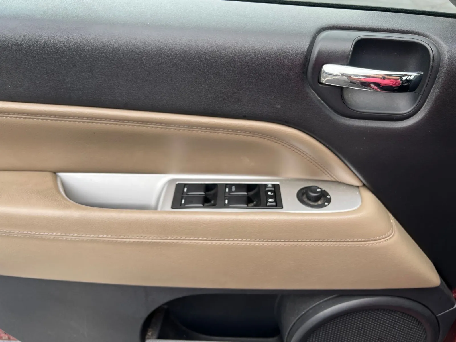 2015 Jeep Compass Latitude — photo 14