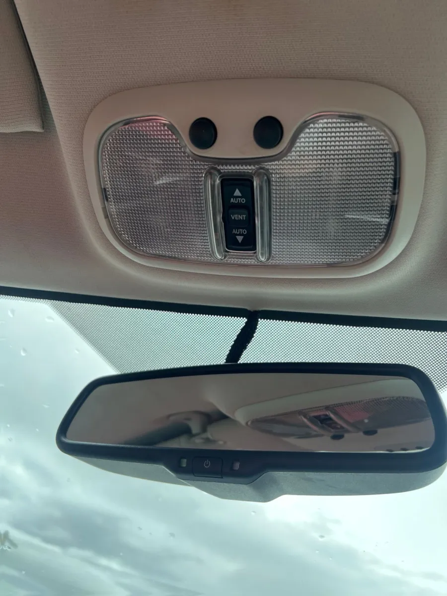 2015 Jeep Compass Latitude — photo 13