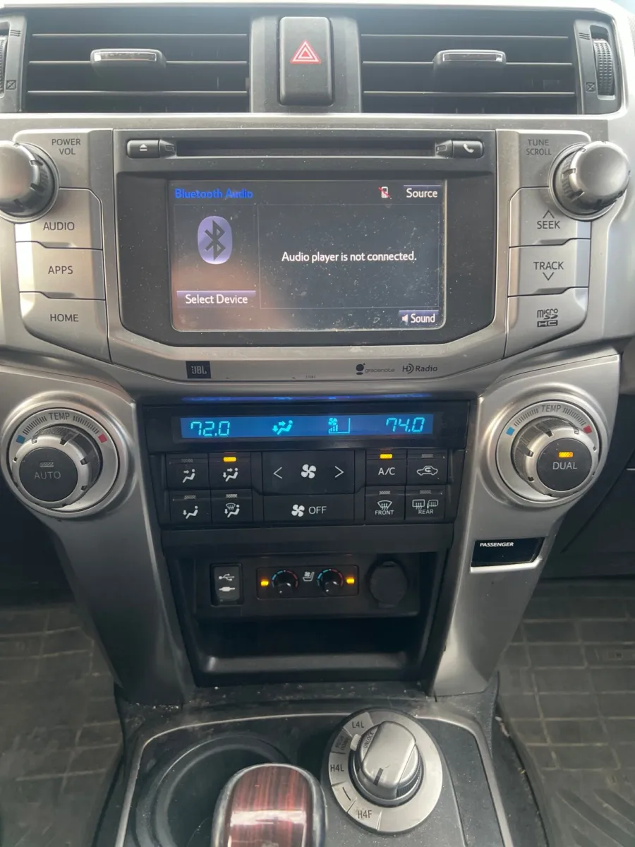 2015 Toyota 4Runner Limited — photo 13