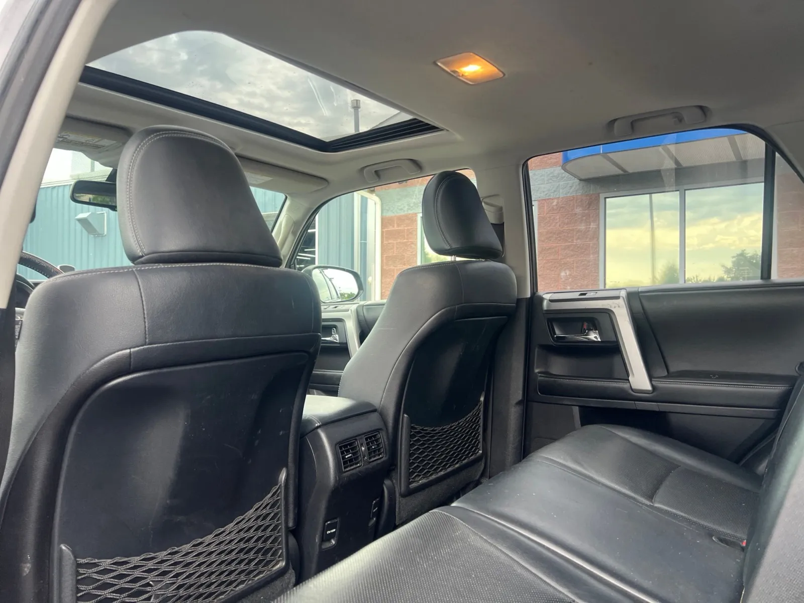 2015 Toyota 4Runner Limited — photo 20