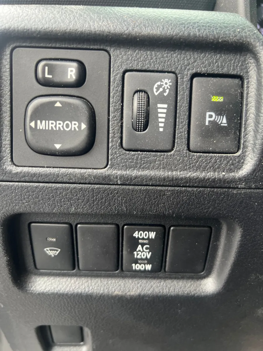 2015 Toyota 4Runner Limited — photo 17