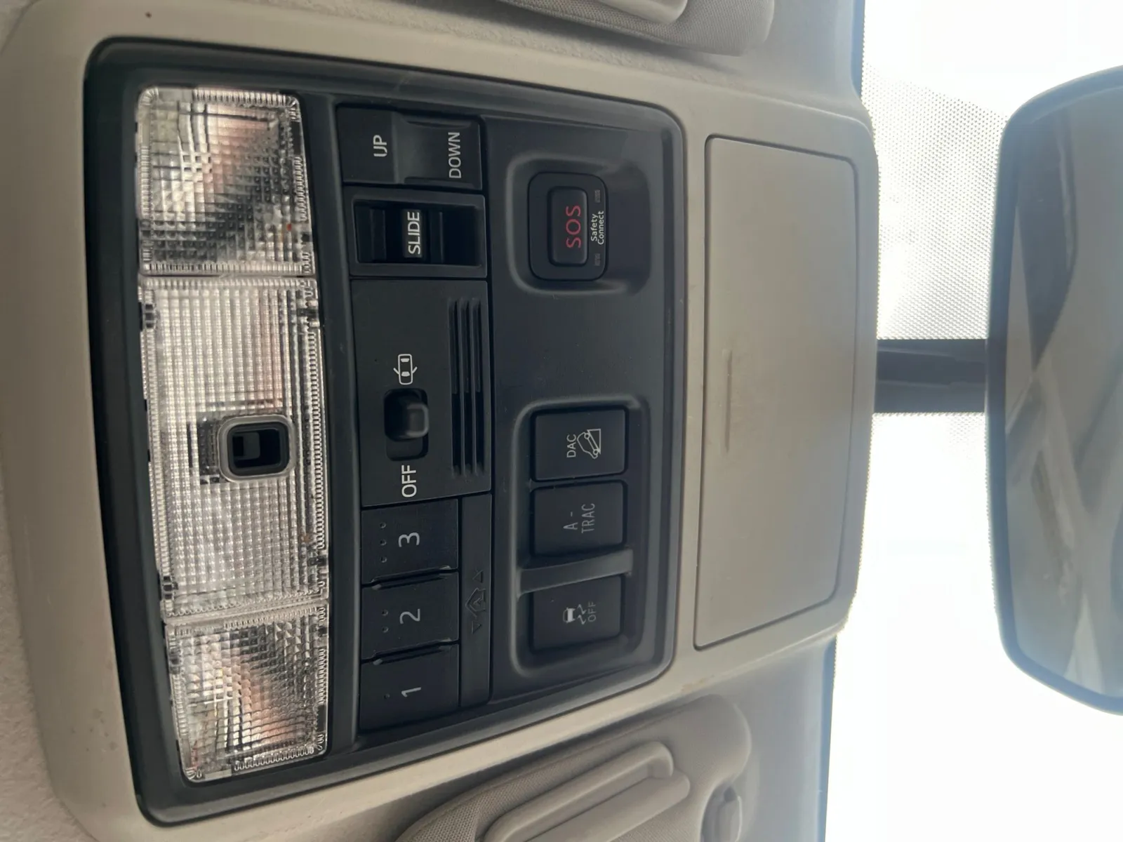 2015 Toyota 4Runner Limited — photo 16