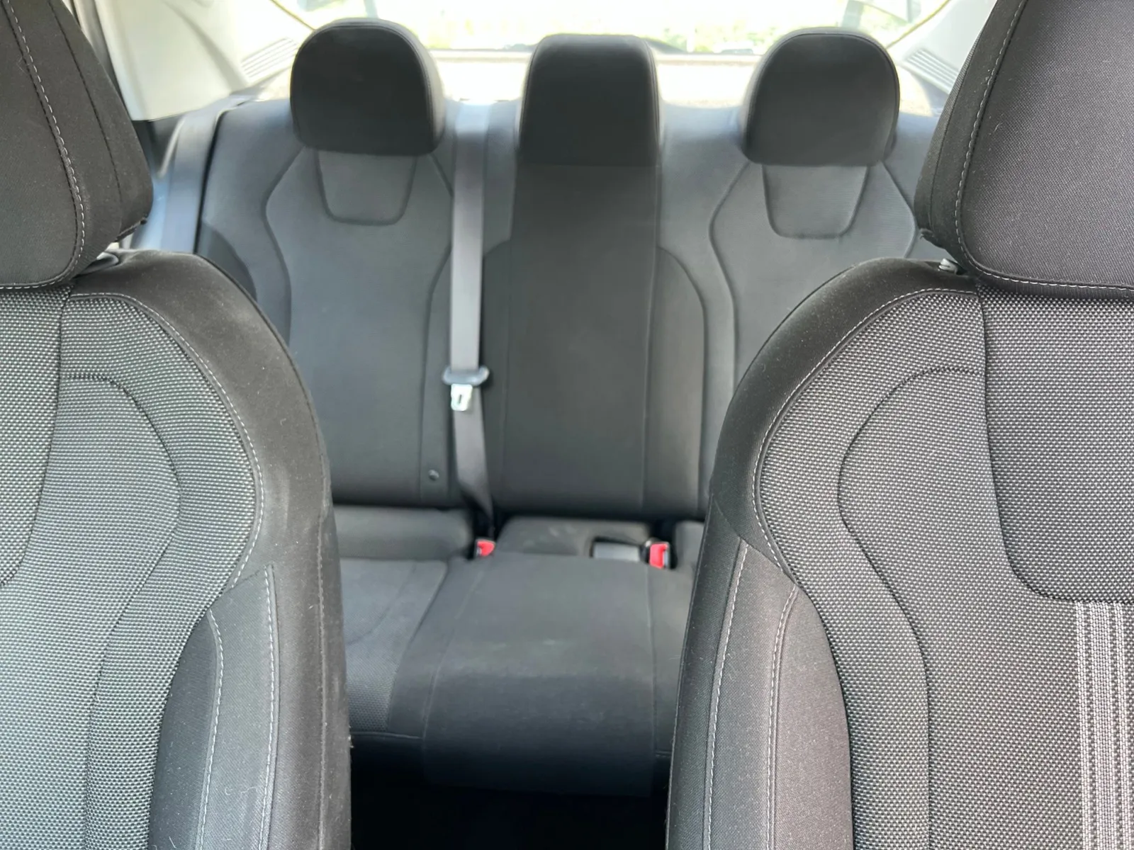 2022 Hyundai Elantra SE — photo 21