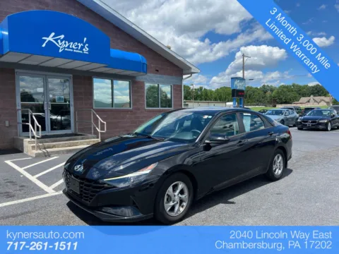 Black 2022 Hyundai Elantra SE for sale in Chambersburg, PA