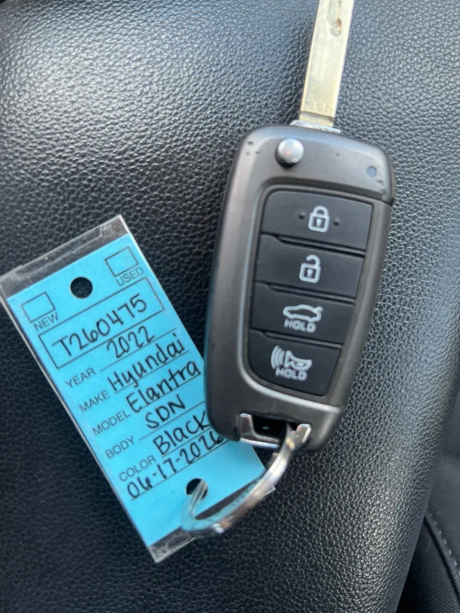 2022 Hyundai Elantra SE — photo 24