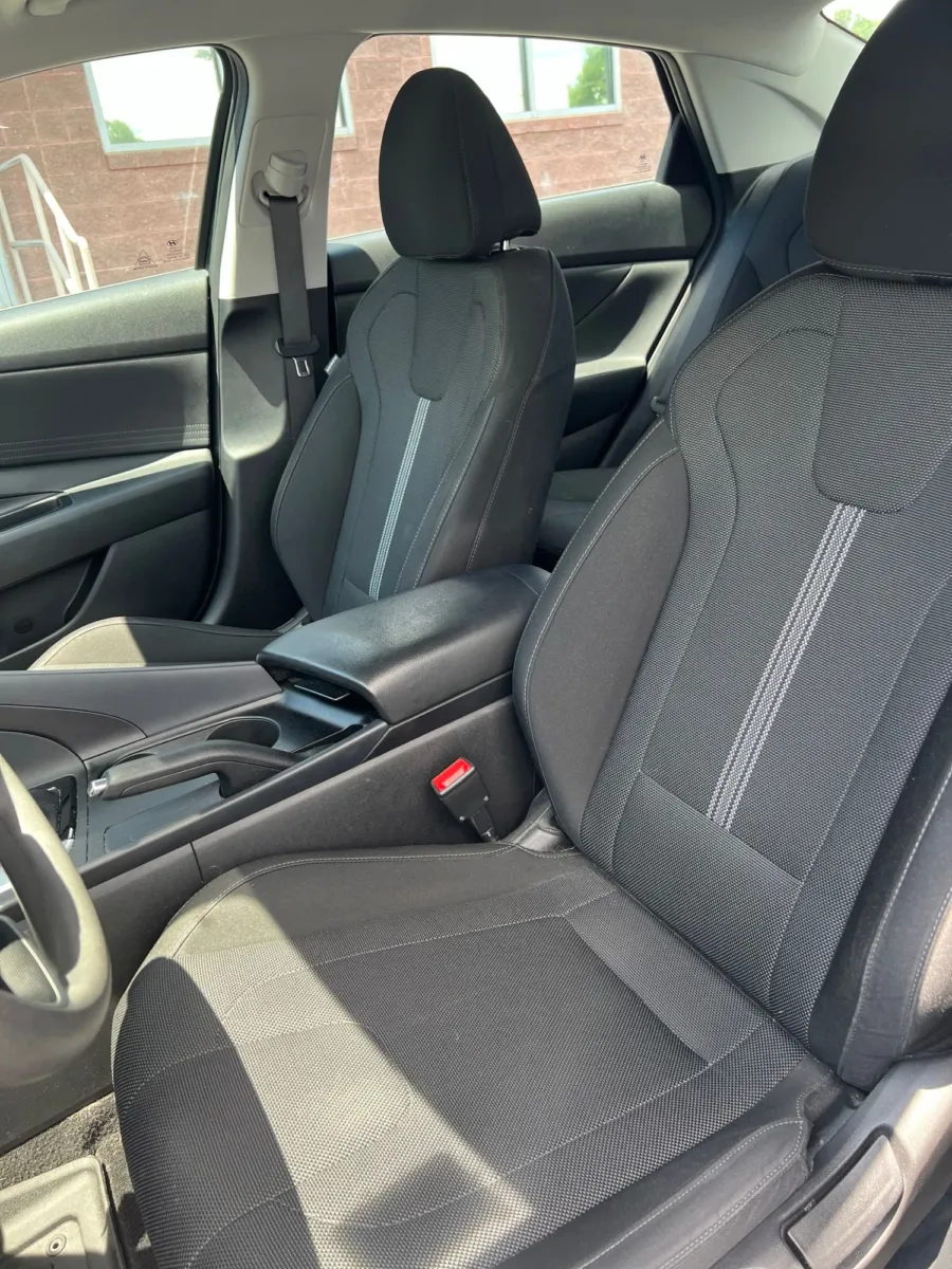 2022 Hyundai Elantra SE — photo 11