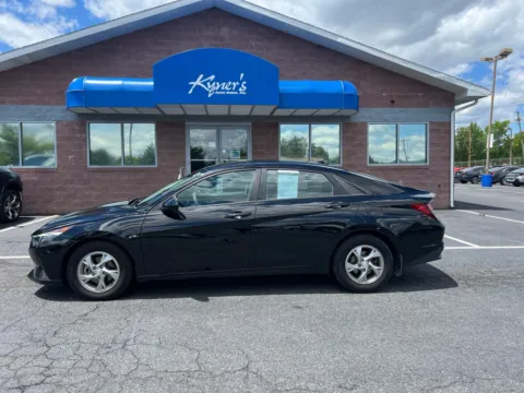 Another view of 2022 Hyundai Elantra SE for sale in Chambersburg, PA at Kyner's Auto Sales, Inc.