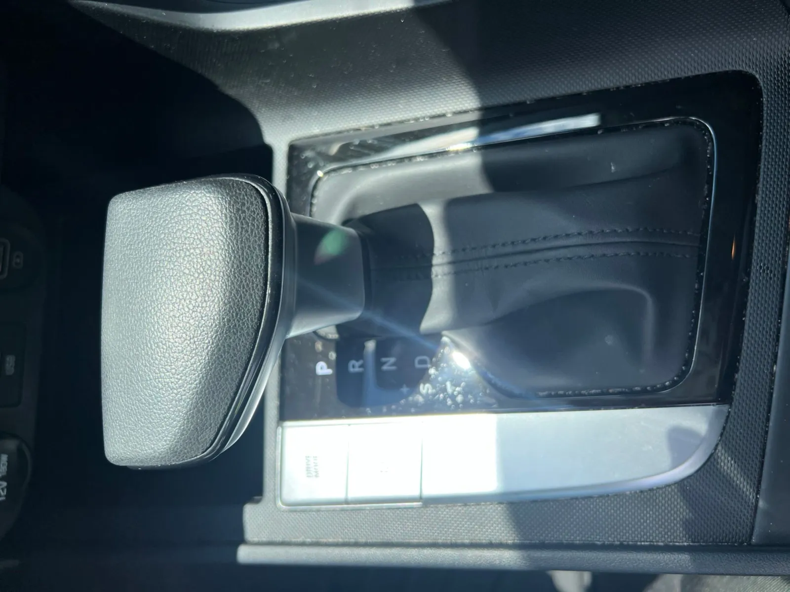 2022 Hyundai Elantra SE — photo 17
