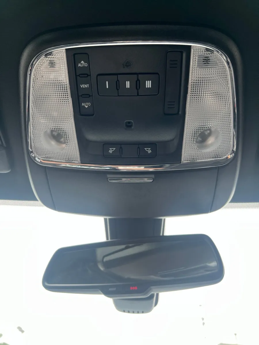 2019 Dodge Charger GT — photo 18