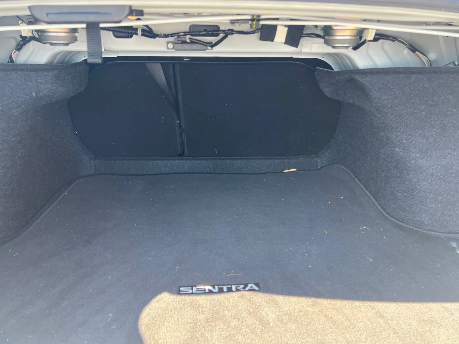 2020 Nissan Sentra SV — photo 19