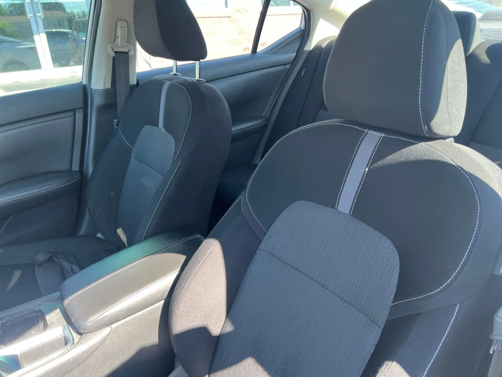 2020 Nissan Sentra SV — photo 8