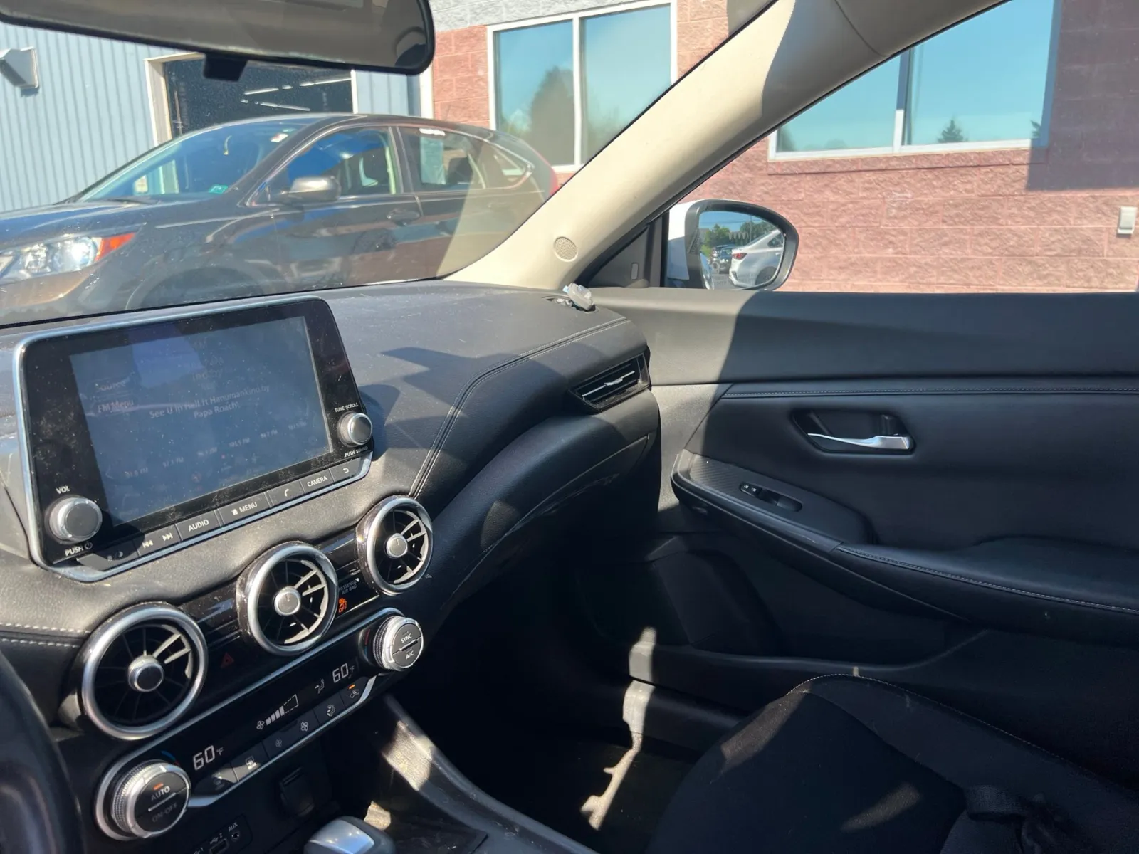 2020 Nissan Sentra SV — photo 7